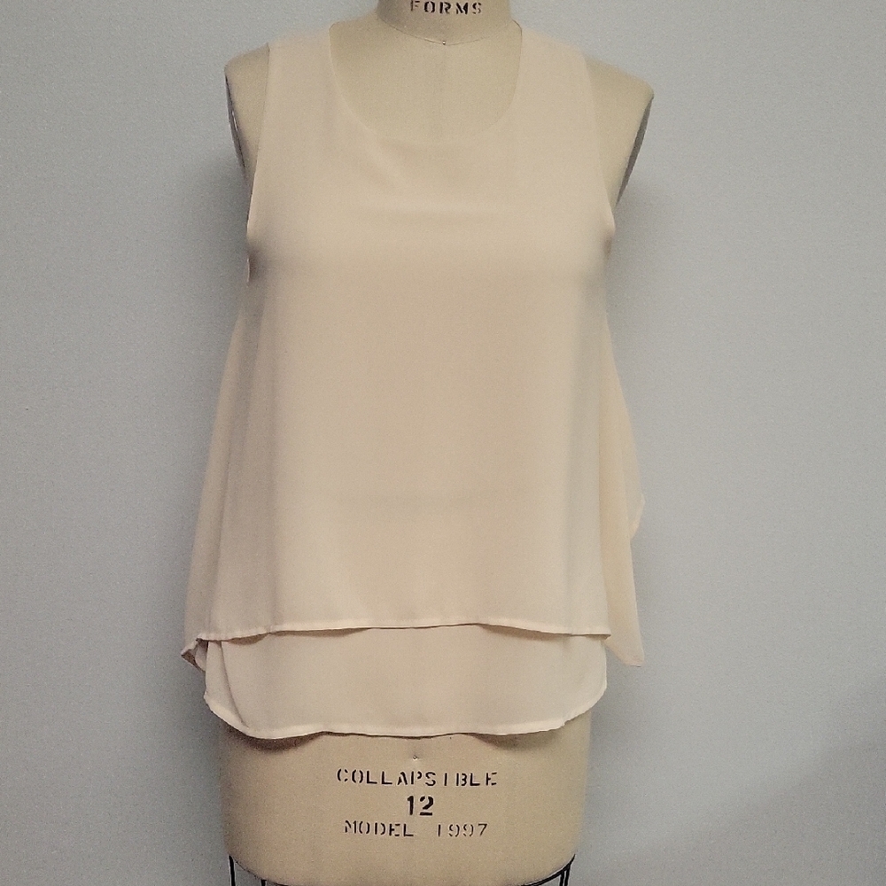 Monteau Cream Layered Sleeveless Blouse